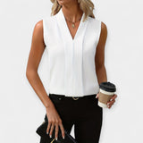 Marta – Classic sleeveless blouse with a versatile style