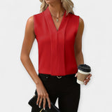 Marta – Classic sleeveless blouse with a versatile style