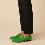 Lily | Timeless suede loafers with a small detail