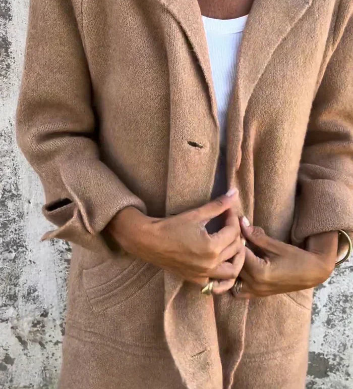 Nika Chic Minimalist Coat