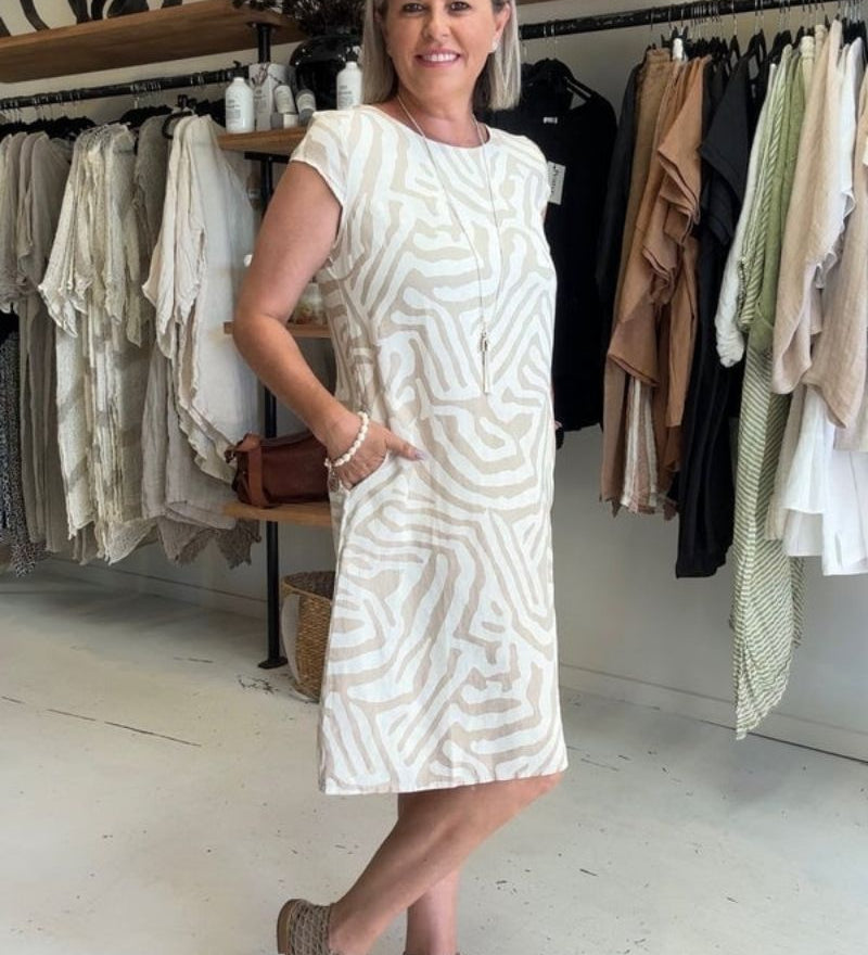 Avanille Lightweight Round-Neck Summer Dress