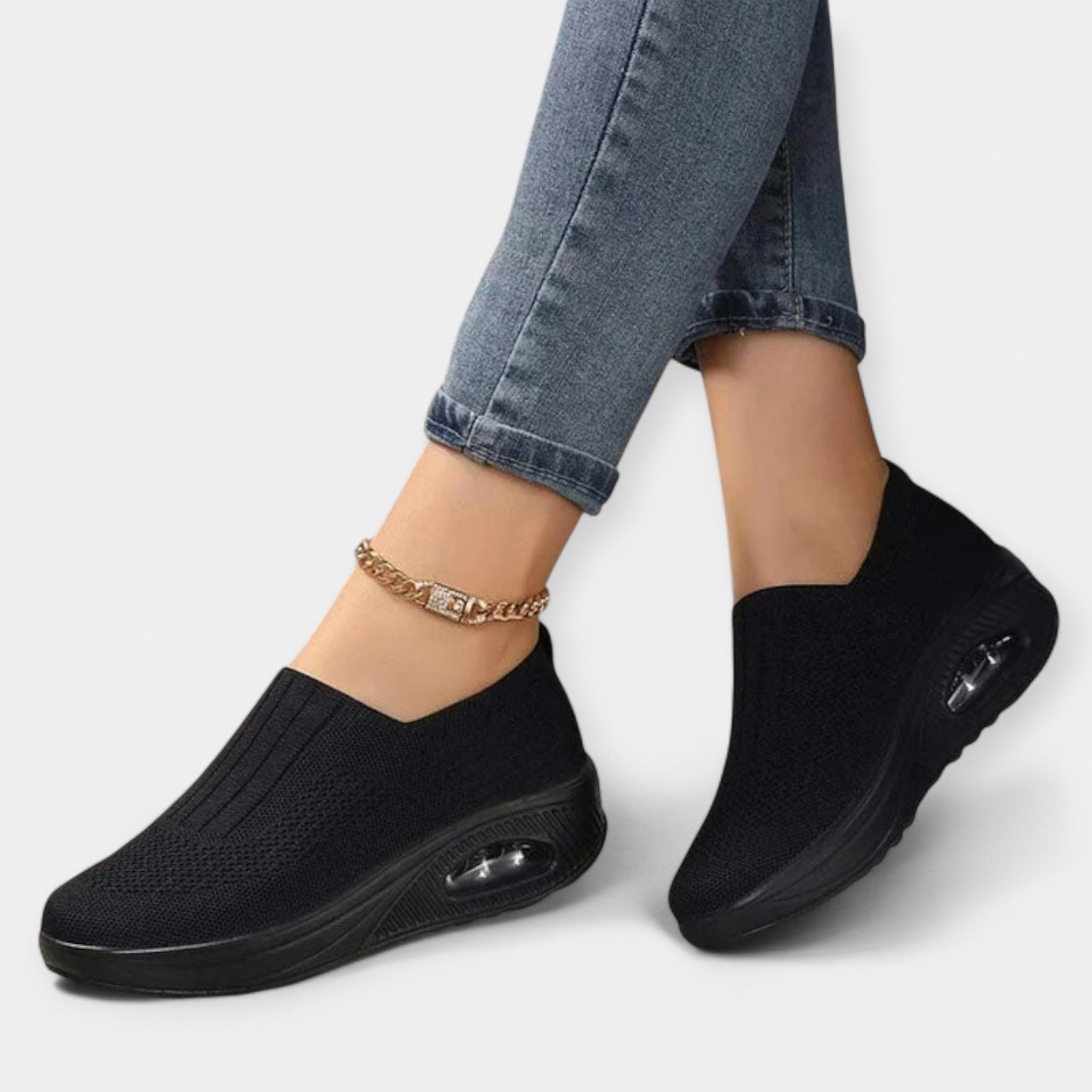 Comfortable and Easy-to-Wear Footwear