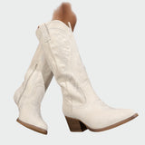 Biserka - Elegant embroidered cowboy boots