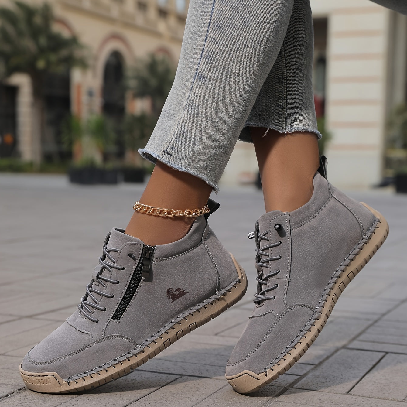 Mila - Comfortable orthopedic sneakers with a zipper