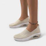 Comfortable and Easy-to-Wear Footwear