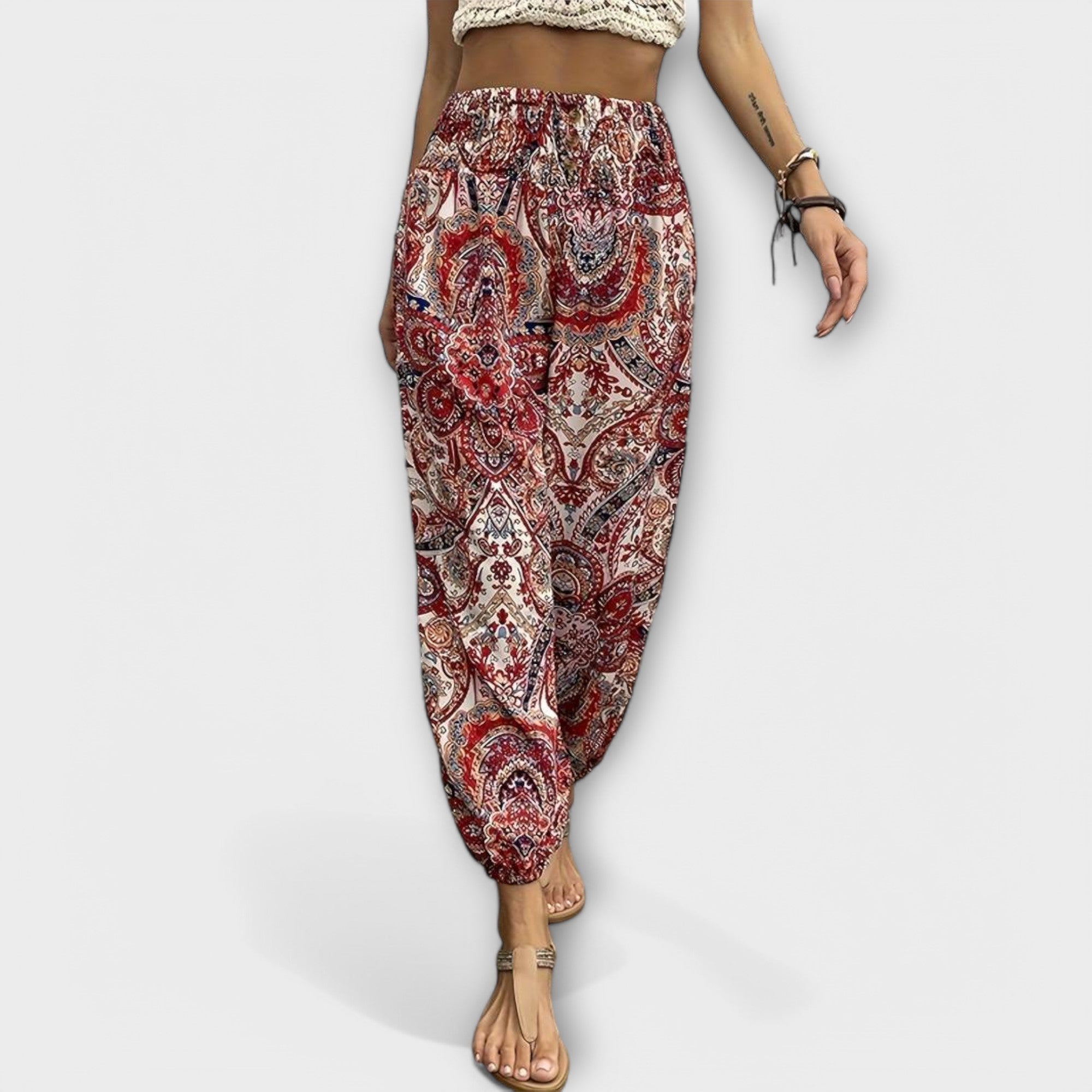 Lola - Trousers with an ethnic print