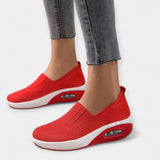 Comfortable and Easy-to-Wear Footwear